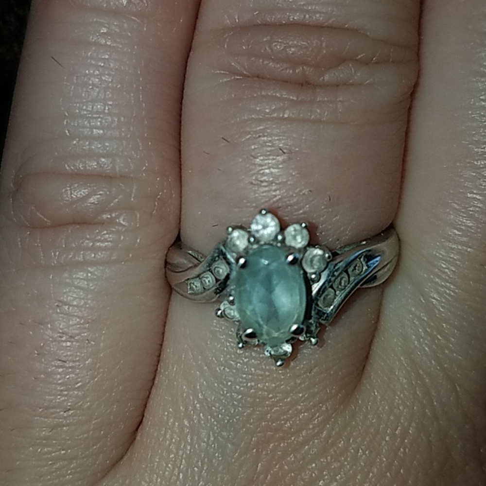 Sterling silver blue topaz and cz ring - Picture 4 of 4
